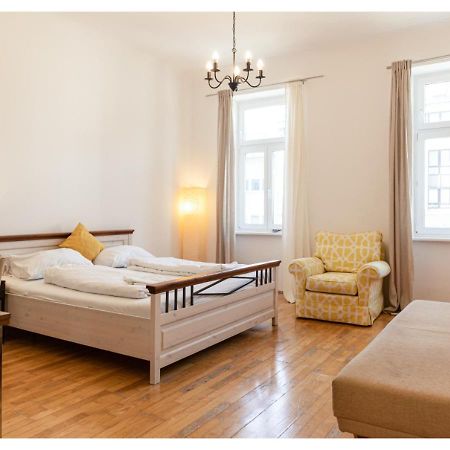 Cheerful 2Br Apartment - Suitable For Longstays Вена Экстерьер фото